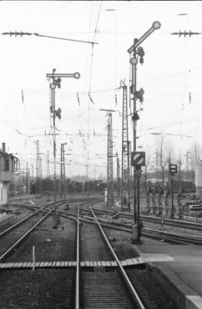 Rastatt: Signalmasten vom Führerstand
