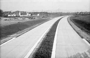 Weil: Autobahnende bei Weil; Trasse und Fertigstrecke von der Brücke