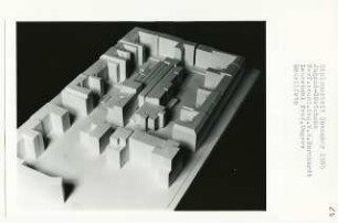 Jugend-Gästehaus, Berlin-Charlottenburg (Diplomarbeit bei Oswald Mathias Ungers): Modellfoto