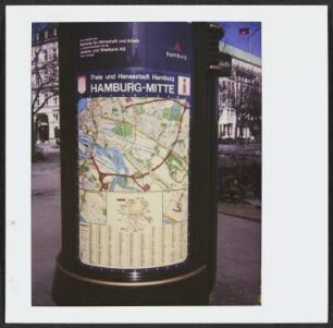 Plan von Hamburg-Mitte an einer Litfaßsäule