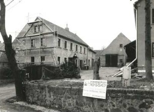 Seifersdorf bei Radeberg, Bäckerberg 12. Gehöft (1851/1900). Wohnstallhaus