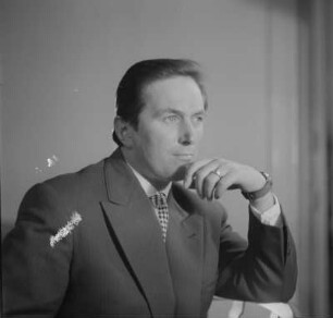 Porträt des Sängers Hans-Georg Nowotny