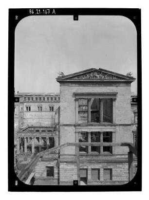 Berlin-Mitte, Bodestraße 1/3. Neues Museum (1843-1855; F. A. Stüler, Wiederaufbau 1986-2009). Teilansicht