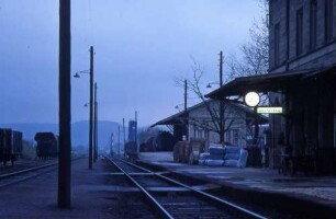Bretzfeld Güterschuppen Laderampe Bahnsteig Gepäckkarren