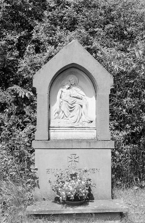 Gefallenen - Denkmal (Gefallenen - Denkmal); Hünfeld, Am Taubenberg