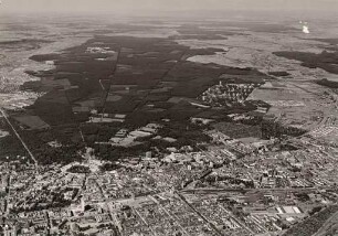 Luftbildaufnahmen von Karlsruhe. Gesamtes Stadtgebiet - Innenstadt mit Kernforschungszentrum