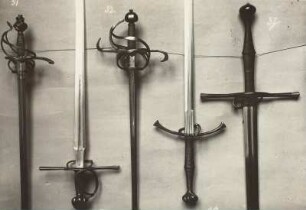 Frührenaissance-Schwerter und Reitschwerter (Typenwaffen)