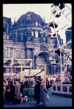 Weihnachtsmarkt Lustgarten 8.12.56.