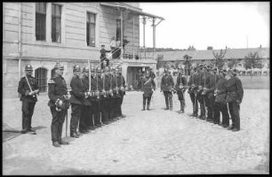 Dresden. Kaserne des Königlich Sächsischen 4. Feldartillerie-Regiments No. 48, Wachaufzug