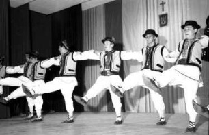 Freiburg: Kolpinghaus; ukrainische Tänze; Tanzgruppe aus Stuttgart und Ulm
