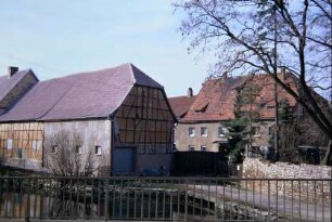 Gebäudeensemble an der Unstrut; Wirtschaftsgebäude mit Sichtfachwerk