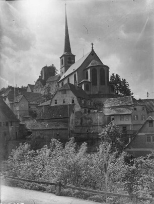 Stadtansicht : Stadtteilansicht mit Kirche