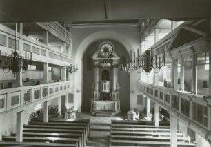 Nossen. Evangelische Stadtkirche, Inneres, Blick nach Osten zum Kanzelaltar