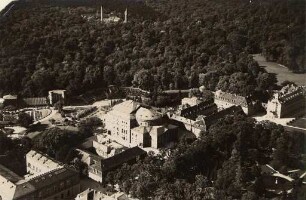 Luftbildaufnahmen von Karlsruhe. Innenstadt - Badisches Landestheater