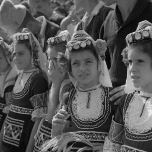 10. Jahresfeier der Pioniere in Sofia Mitwirkende junge Pioniere im Stadion