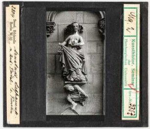 Arnstadt, Liebfrauenkirche: Portal, fürstliche Stifterfigur