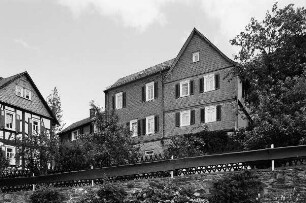 Wohnhaus; Weilrod, Burgweg 3