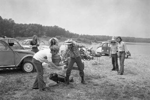 Baden-württembergisches Enten-Treffen am Baggersee von Linkenheim, organisiert vom 2-CV-Club Linkenheim