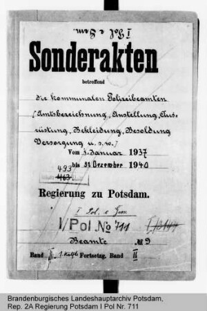 Amtsbezeichnung, Anstellung, Ausrüstung, Bekleidung, Besoldung und Versorgung der kommunalen Polizeibeamten