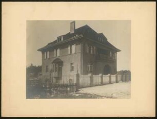 Landhaus, Berlin-Westend: Ansicht Straßenseite