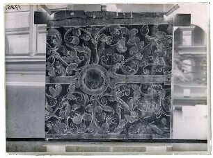 Bemalte Holzbretter von einem Plafond in Lüneburg