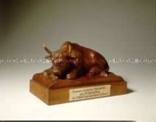 Skulptur "Ruhender Stier"