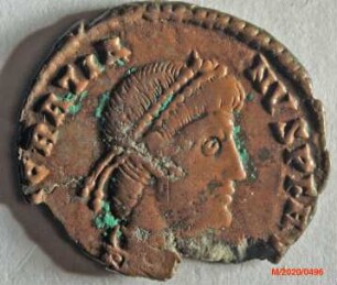 Römische Münze, Nominal Maiorina, Prägeherr Gratian, Prägeort Lyon, Original