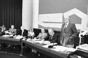Lörrach: Neues Rathaus; Regio Conférence Tripartite; Konferenzvorsitz