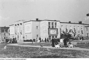Dresden, Niedersedlitz. VEB Sachsenwerk Niedersedlitz, November 1953