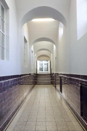 Elisabethhalle — Korridor zur Großen Halle