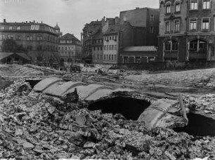 Dresden. Abbrucharbeiten auf einem Grundstück in der Straße "An der Mauer": Kasematten der ehemaligen Dresdner Festung (Bastion Merkur) werden für den geplanten Neubau des Dresdner Anzeigers beseitigt