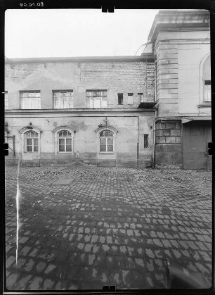 Dresden-Neustadt, Otto-Wagner-Straße (Georgenstraße) 6. Villa Eschebach (1900-1903; H. Thüme). Hofansicht
