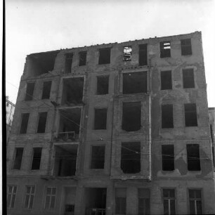 Negativ: Ruine, Motzstraße 15, 1952