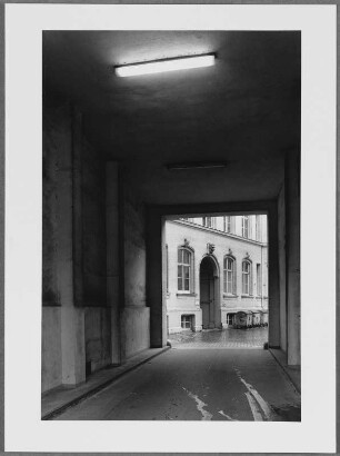 Tordurchfahrt, Hamburg
