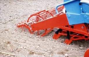 Fotografie: Drillmaschine, Kastendrillmaschine