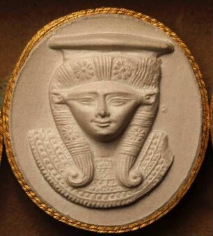 Brustbild der Göttin Isis (Daktyliothek, Das Alterthum nach Lippert und Visconti)