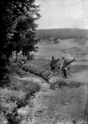 Waldarbeiter auf dem Weg ins Revier am Steinbach (Götzel-Eck)