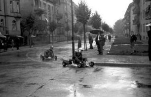 Freiburg: Go-Kart-Rennen in der Runzstraße