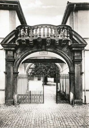 Grünstadt, Leininger Oberhof, Tor