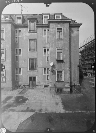 Dresden-Striesen, Glasewaldtstraße 47. Wohnhaus. Hoffront (Teilansicht)