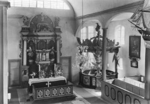 Prerow, Seemannskirche : Prerow. Seemannskirche. Altar und Taufkapelle