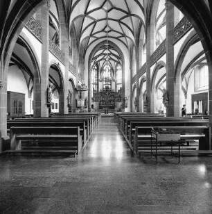 Kath. Pfarrkirche zur Kreuzauffindung; Geisenheim, Bischof-Blum-Platz 1, Zollstraße 4, Römerberg, Bischof-Blum-Platz