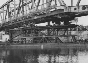 Bau Rohrorter Straßenbrücke über Rhein-Herne-Kanal
