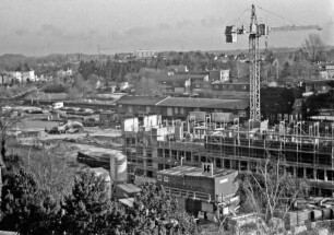 Mommsenstraße 14: Rohbau vom Hochhaus aus gesehen