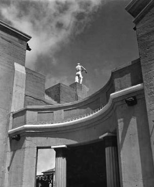 Ostia Antica di Roma. Lido di Roma (Hotel?, vielleicht Portal)