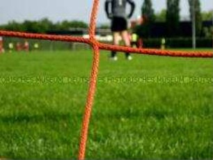 Detailaufnahme vom Netz im Fußballtor (Prämiertes Foto Sonderthema: Fußball-Fieber)