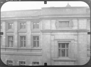 Dresden-Altstadt, Augustusstraße 2. Ständehaus (1901-1907; P. Wallot). Ostseite (Teilansicht) von der Brühlschen Gasse