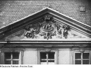 Bautzen, Innere Lauenstraße 2. Wohnhaus (1720/1724). Spitzgiebel an der Ostseite