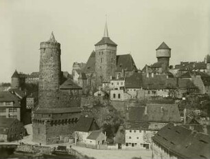 Alte Wasserkunst : Blick von der Friedensbrücke zur Alten Wasserkunst und Michaeliskirche