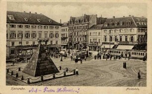 Postkartenalbum mit Motiven von Karlsruhe. "Karlsruhe. Marktplatz"